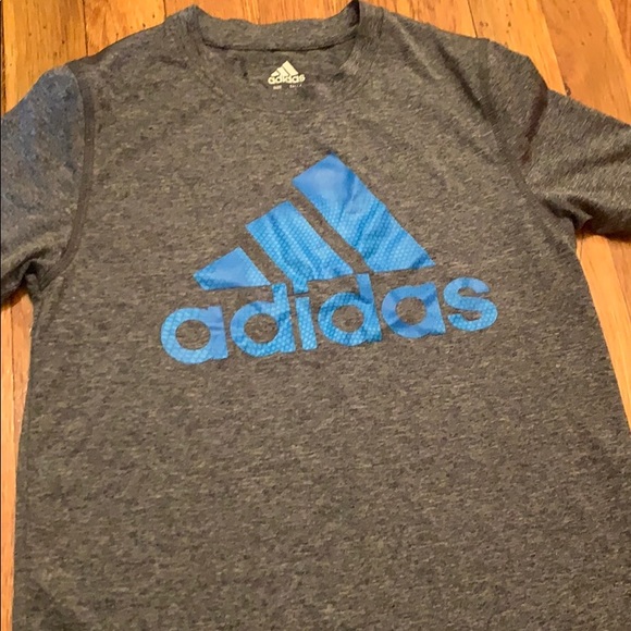 Addidas boys T-shirt - Picture 1 of 4